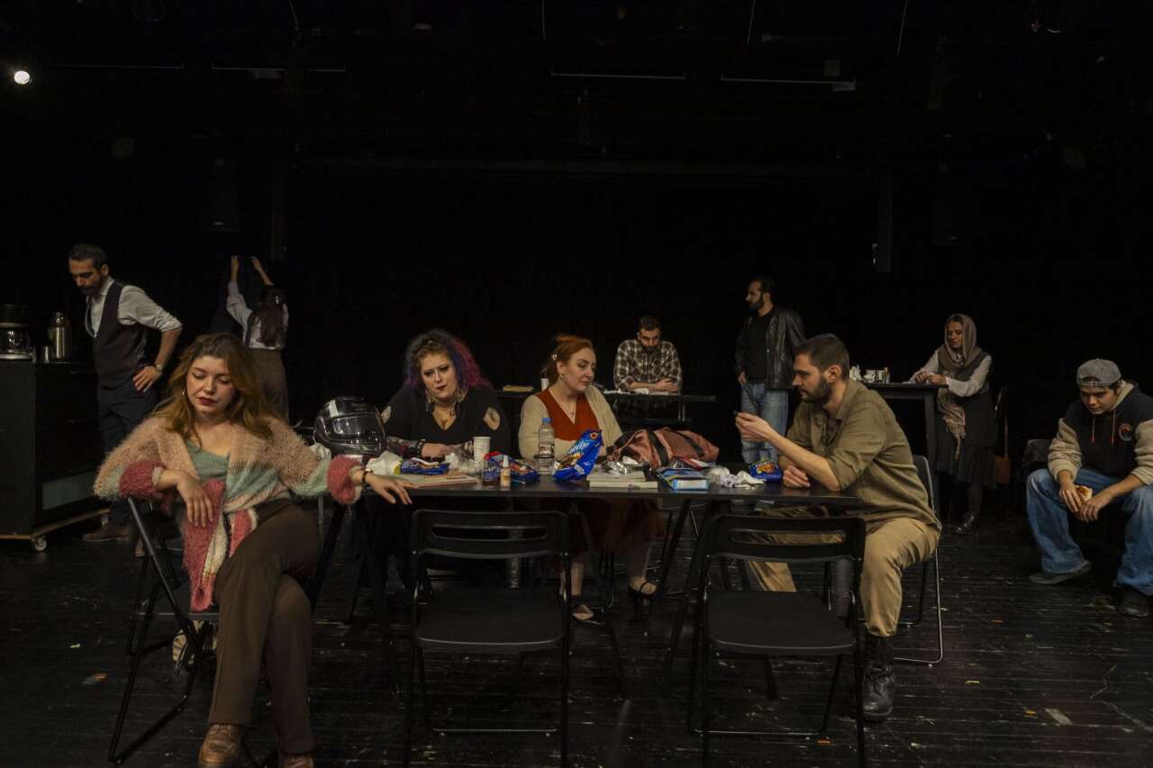 “7 Dakika” sahneden çıkıp sokağa karışıyor 3